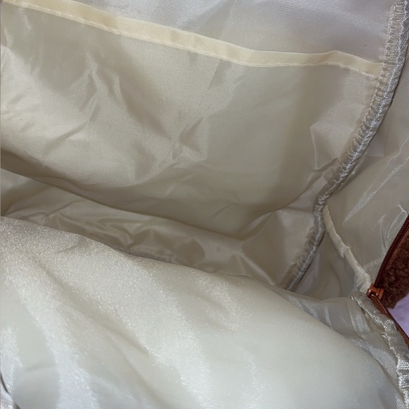 Cute LABUBU Backpack 🤎 - Picture 4 of 6